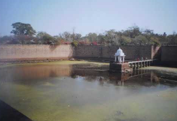 Suraj Kund, Gwalior, Madhya Pradesh - Vushii.com Suraj Kund, Gwalior, Madhya Pradesh - Vushii.com